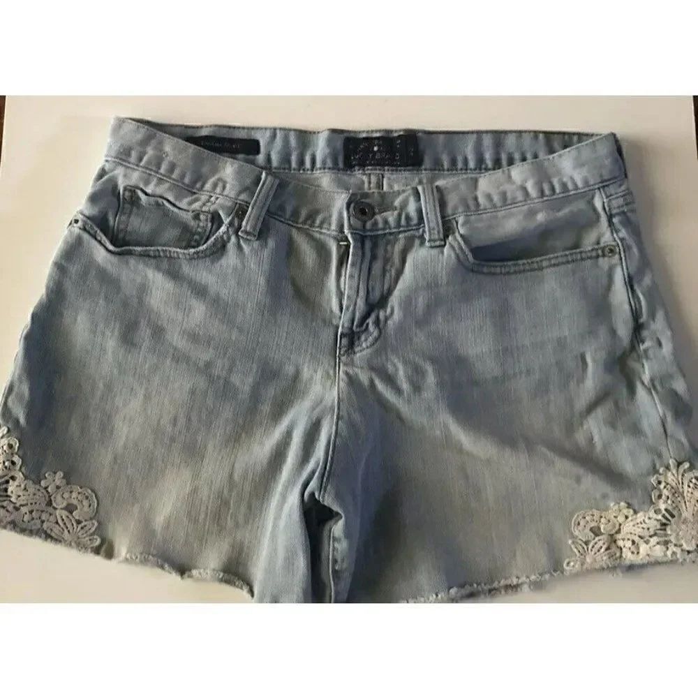 lucky brand Laguna Short Los Angeles California Size 4/27